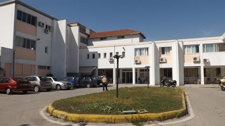 Η βόλτα με τη μηχανή τον έστειλε στο νοσοκομείο